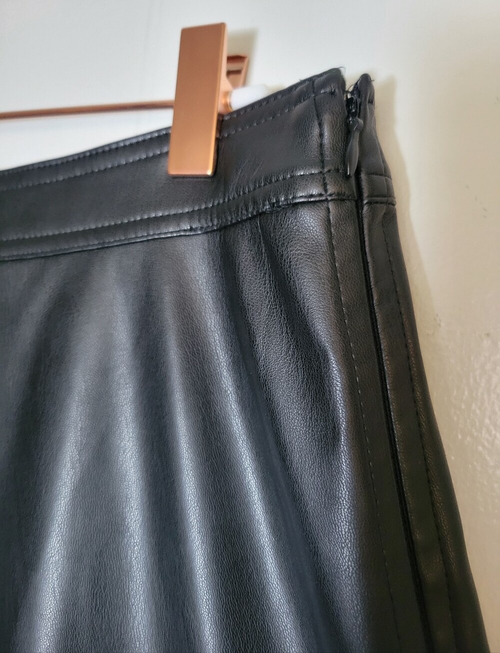 Vince Camuto Faux Leather A Line Midi Skirt Vegan High Waist Soft Side Zip LG - Picture 7 of 12